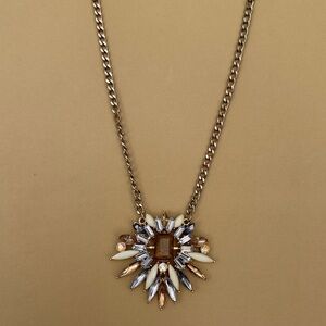 Elegant Gold and Cream Necklace